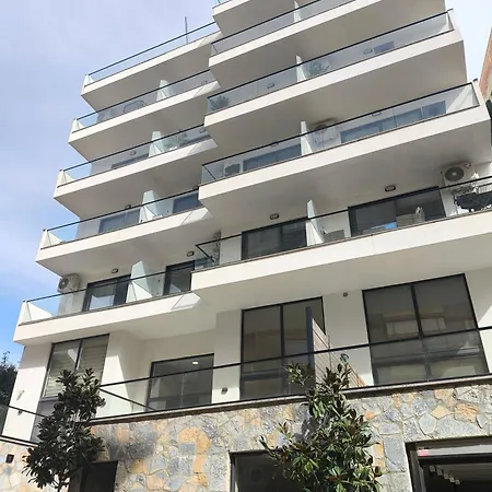 Grey Haven Iii Luxury Apartament