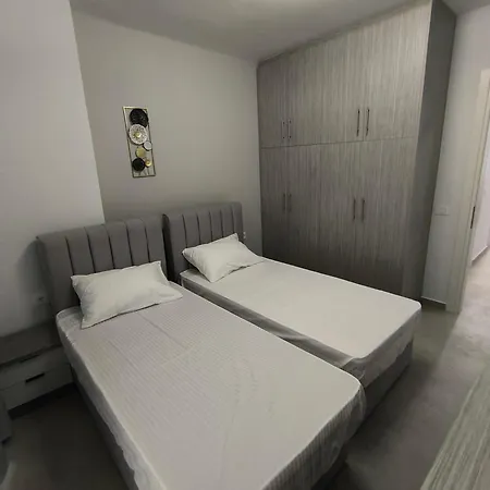 Grey Haven Iii Luxury Lägenhet Sarandë