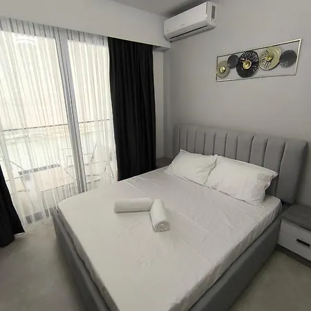 Grey Haven Iii Luxury Lägenhet Sarandë